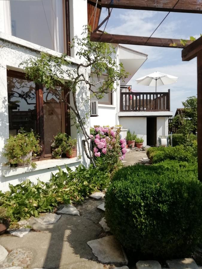 South Beach Villa Sinemoretz Exterior photo